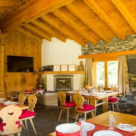 Hameau Les Cleves Hotel
